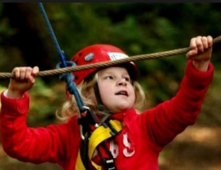  recorrido acrobático de altura en Salles Curan 